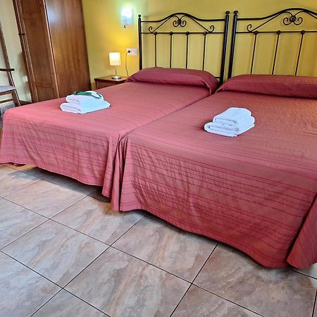 Hostal Europa San Roque del Acebal Luaran gambar