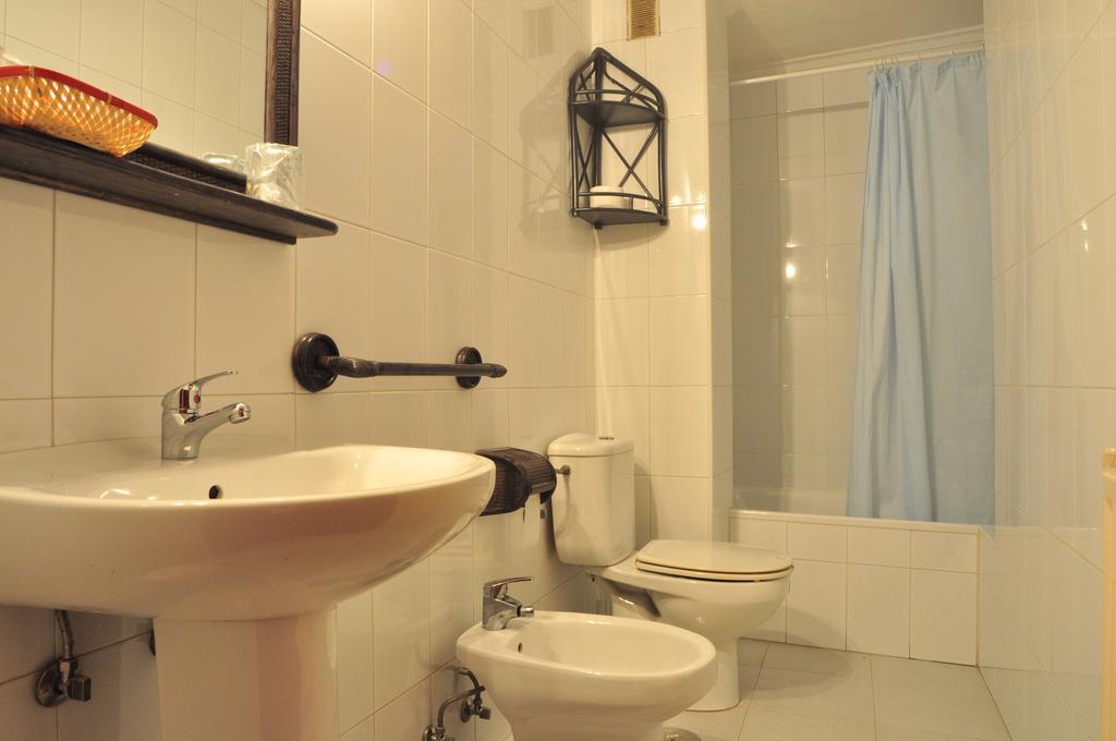 Hostal Europa San Roque del Acebal Luaran gambar
