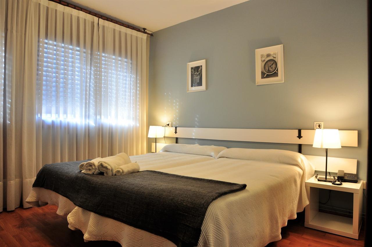 Hostal Europa San Roque del Acebal Luaran gambar